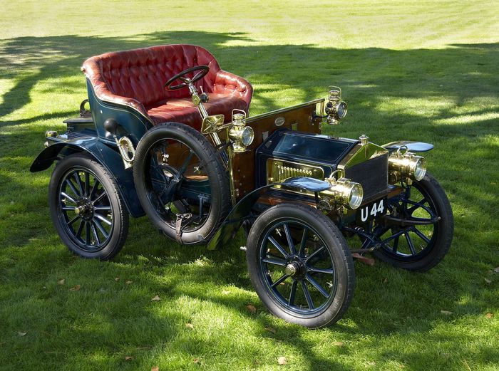 Двухместный Rolls Royce 1904 года выпуска