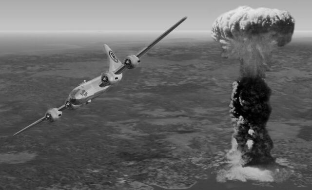 Ядерные бомбы сброшенные на Хиросиму и Нагасаки